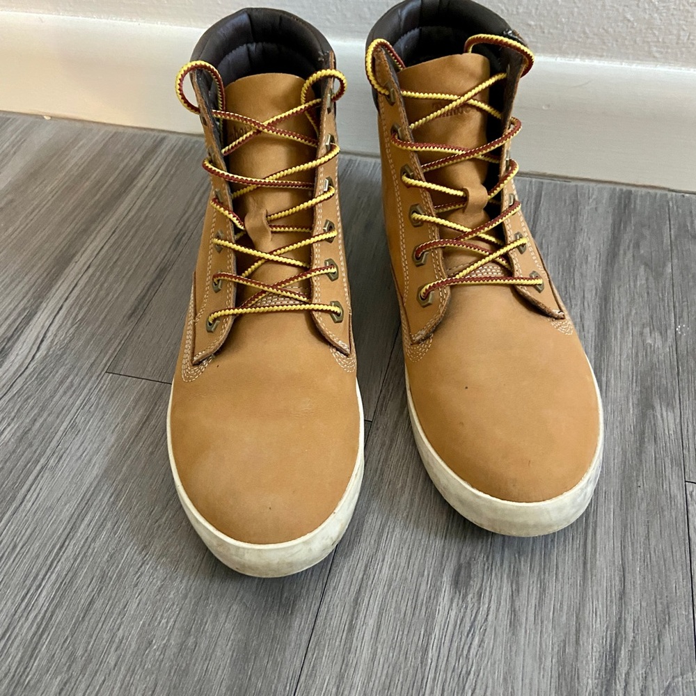 Timberlands - Picture 2 of 5